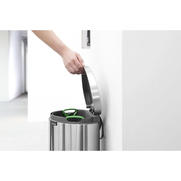 Brabantia Flatback Pedalspand | 40 L | Hvid 7 Brabantia Flatback Pedalspand | 40 L | Hvid - Billede 5