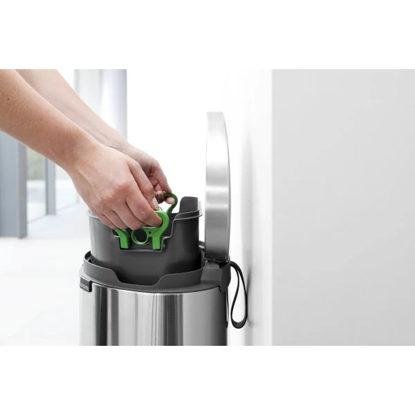 Brabantia Flatback Pedalspand | 40 L | Hvid 8 Brabantia Flatback Pedalspand | 40 L | Hvid - Billede 6