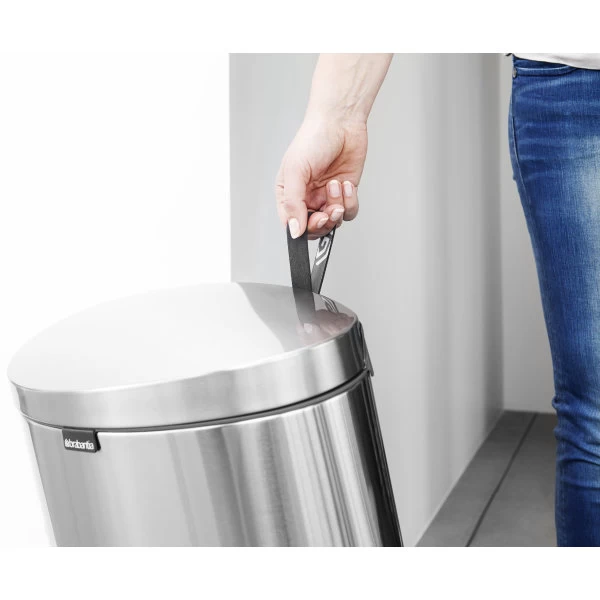 Brabantia Flatback Pedalspand | 40 L | Mat Stål 6 Brabantia Flatback Pedalspand | 40 L | Mat Stål - Billede 4