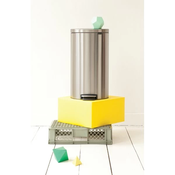 Brabantia Flatback Pedalspand | 40 L | Mat Stål 10 Brabantia Flatback Pedalspand | 40 L | Mat Stål - Billede 8