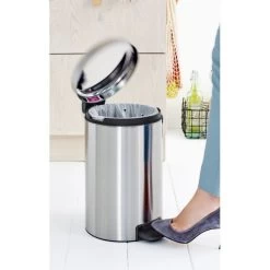 Brabantia NewIcon Pedalspand | 12 L | Mat Sort -Rengøringsekspert brabantia newicon pedalspand 12 l matt black 8