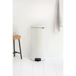 Brabantia NewIcon Pedalspand | 30 L | Hvid -Rengøringsekspert brabantia newicon pedalspand 30 l white 4
