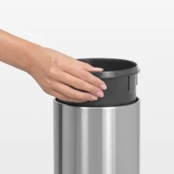 Brabantia Touch Bin | 3 L | Væg | Mat Sort FPP 13 Brabantia Touch Bin | 3 L | Væg | Mat Sort FPP -Rengøringsekspert brabantia touch bin 3 l vag mat sort fpp 5