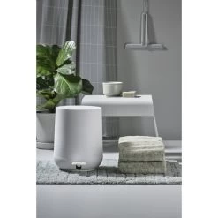 Zone Nova Pedalspand, 3 L, Hvid 9 Zone Nova Pedalspand, 3 L, Hvid -Rengøringsekspert zone nova pedalspand 3 l hvid 4